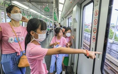 Khách thư thái đi tàu Cát Linh - Hà Đông ngày đầu nghỉ lễ 2/9