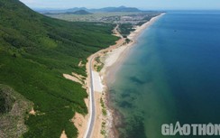 Ngỡ ngàng vẻ đẹp cung đường ven biển 1.500 tỉ qua Hà Tĩnh nhìn từ trên cao
