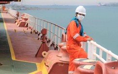 Tránh "câu kéo" thuyền viên chỉ bằng tăng lương
