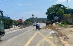 Sau va chạm ô tô con, người đàn ông ngã ra đường bị xe đầu kéo cán tử vong