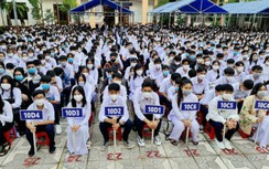 Học sinh miền Tây háo hức vào năm học mới