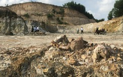 PV bị "giam lỏng" khi tác nghiệp: Xác định loạt sai phạm khai thác đất