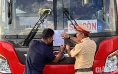 Tài xế, chủ xe khách kí cam kết không vi phạm luật giao thông