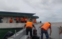 Sẽ trục vớt tàu chở hơn 1.000 tấn dầu bị chìm ở Thái Bình trong tối nay