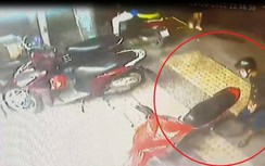 Cửa hàng tiện lợi cách UBND phường vài bước chân, 1 tháng bị trộm 6 xe máy