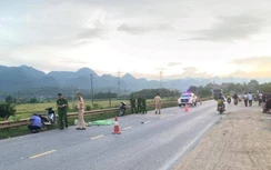 Hòa Bình: Hai xe máy đấu đầu khiến 1 người tử vong