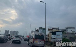 Lái xe vào làn dừng khẩn cấp trên cao tốc phạt đến 5 triệu đồng