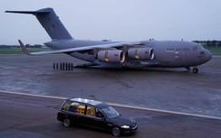 Chuyến bay chở thi hài cố Nữ hoàng Elizabeth II được theo dõi ở mức kỷ lục