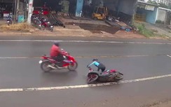 Đang đi xe máy ngã ra đường, người phụ nữ bị tông tử vong tại chỗ