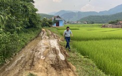 Bất an ngầm tràn bằng rọ đá, đường nát như ruộng cày ở xã nông thôn mới