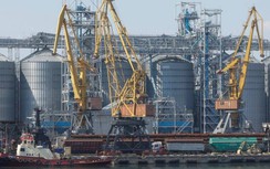 Hàng trăm thủy thủ mắc kẹt ở các cảng của Ukraine