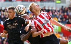 Ngoại hạng Anh: Arsenal đại thắng, West Ham thua sát nút