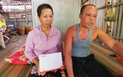 Báo Giao thông trao tiền hỗ trợ gia đình có chồng bị TNGT, vợ bệnh tim