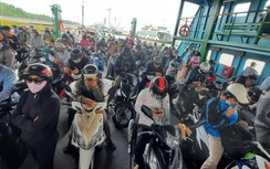 Phà Cát Lái phải bổ sung trụ quẹt thẻ thu phí