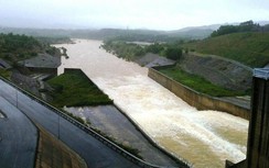 Hồ chứa nước lớn nhất Thừa Thiên Huế điều tiết nước về hạ du để đón lũ