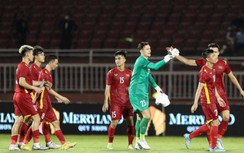 Đội tuyển Việt Nam thăng tiến, tiếp tục khiến Thái Lan hít khói