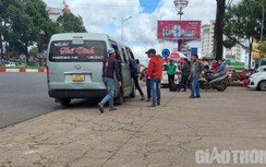 Xe dù bến cóc lộng hành, nhái xe taxi công khai hoạt động