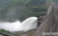 Quảng Ngãi đồng loạt xả lũ các hồ thủy điện về hạ du để tránh lũ chồng lũ