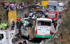 Colombia: Xe bus bị lật, 20 người thiệt mạng