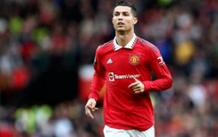 Làm mình làm mẩy, Ronaldo sắp bị MU đẩy ra đường
