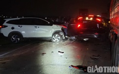 Ô tô va chạm liên hoàn trên Quốc lộ 1 qua Quảng Ngãi