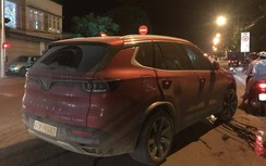 Video hiện trường vụ ô tô hất tung xe máy dừng đèn đỏ ở Pleiku