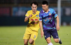 V-League 2022: HAGL giành 1 điểm nhờ quả phạt đền tranh cãi