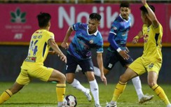 HLV Bình Định phát biểu bất ngờ khi HAGL được "tặng" phạt đền