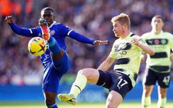 Ngoại hạng Anh: Chelsea thua sốc, Man City thắng chật vật