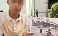 Phạt 7,5 triệu nam thanh niên đầu trần, điều khiển xe máy chạy bằng 1 bánh