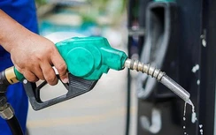 Chính phủ đề xuất giữ quỹ bình ổn giá xăng dầu