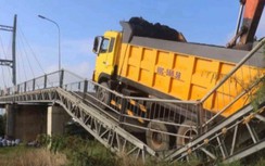 Truy tố tài xế xe 48 tấn gây sập cầu ở Long An