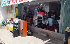 Người dân Cần Thơ chạy đua mua gạch xây tường chắn triều cường