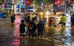 Đô thị vùng ĐBSCL ngập nặng, ruộng vườn lại thiếu nước, vì sao?