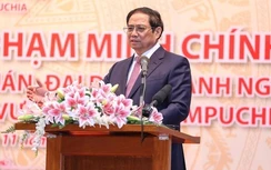 Trăn trở của Thủ tướng khi gặp bà con người Việt ở Campuchia