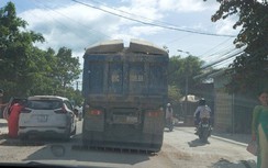 Xe quá khổ chở có ngọn lại tái xuất ở Gia Lai