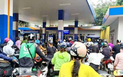 Nóng: Bộ Công thương yêu cầu DN đầu mối ký cam kết cấp đủ hàng cho cây xăng