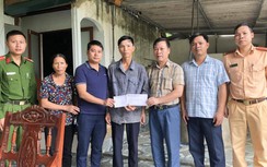Thăm hỏi gia đình các nạn nhân bị TNGT có hoàn cảnh khó khăn ở Hà Tĩnh