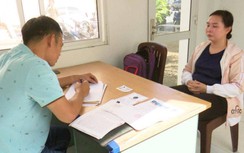 Người phụ nữ lừa đảo 2 ô tô mang đi đánh bạc ra đầu thú