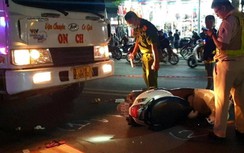 Va chạm với xe tải, người phụ nữ bán cơm tử vong
