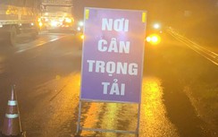 CSGT bắt xe quá tải hơn 100% trong ngày đầu ra quân cao điểm