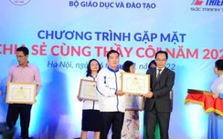 Thầy giáo dạy Hóa lấn sân Tin học, cùng học trò "ẵm" giải toàn quốc
