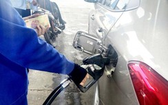 Giá xăng dầu hôm nay 18/11: Rớt mạnh, có giảm tiếp?