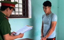 Mâu thuẫn lúc ăn nhậu, thanh niên dùng dao đâm 4 người bị thương
