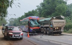 Tai nạn giao thông liên hoàn trên đường Hồ Chí Minh khiến 2 người tử vong