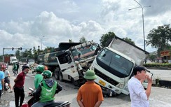 Xe ben tông xe tải lật nghiêng, hai người thoát chết trong gang tấc