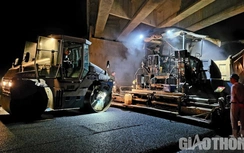 Hoàn thành mét thảm nhựa cuối, cán đích tuyến chính cao tốc Cam Lộ - La Sơn