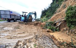 2 ngày căng sức khắc phục sạt lở đèo Cổ Mã qua Khánh Hòa