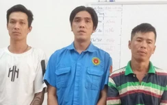 Nhóm đối tượng đạp nữ nạn nhân xuống sông, cướp xe máy