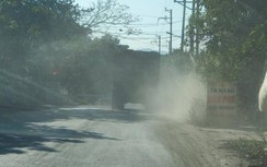 Quảng Ninh: Bất an đoàn xe chở đất đại náo đường tỉnh